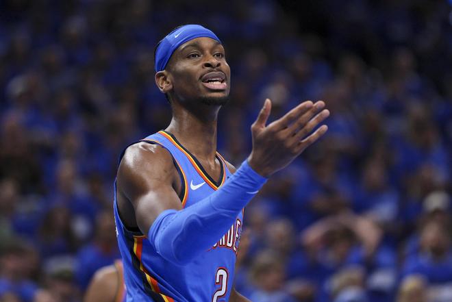 篮球篮网外援突然爆发，全场砍下35分