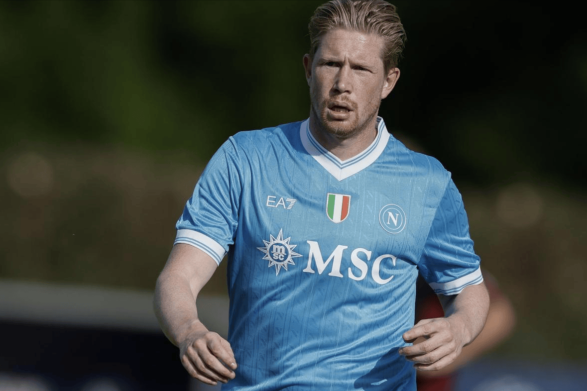 打疯了！国米横扫科莫登顶，劳塔罗回应质疑，齐沃激活水货太神